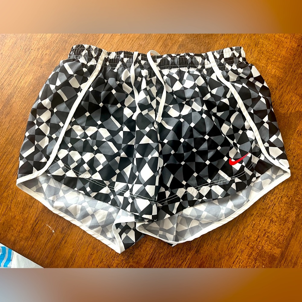 Nike Athletic Shorts girls size Medium